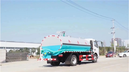 东风8方吸粪车 高效环保的城市清洁卫士