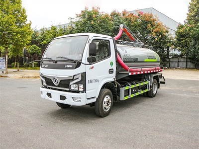 高效环卫好帮手——东风福瑞卡5.5方吸粪车全方位解析