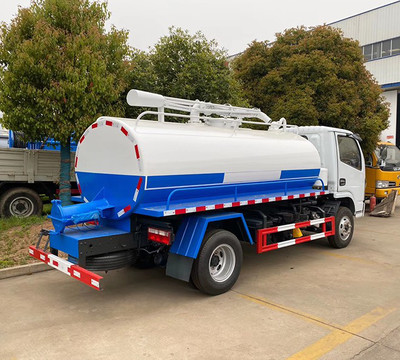 5立方吸粪车选购指南 为什么山东宏正值得信赖？